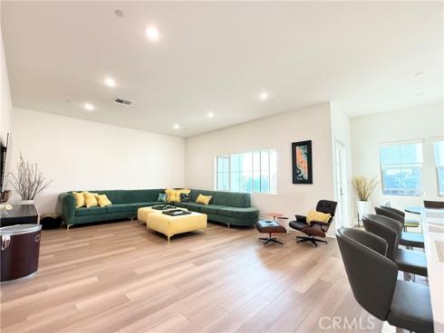 8896 Los Coyotes 410 Court, Buena Park, CA