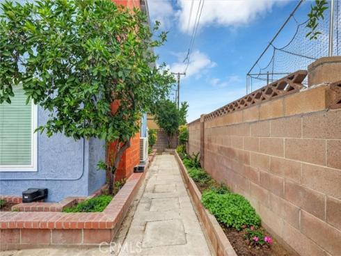 7570 El Chaco Drive , Buena Park, CA