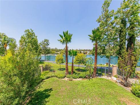 106 Lakeside Drive, Buena Park, CA