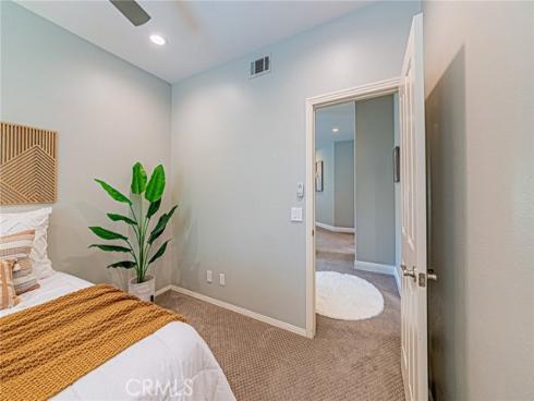 106 Lakeside Drive, Buena Park, CA