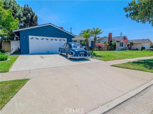5686  Panama   Drive, Buena Park, CA