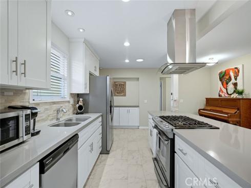 7575  El Escorial  , Buena Park, CA
