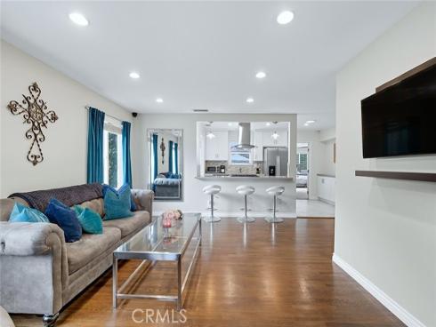 7575  El Escorial  , Buena Park, CA