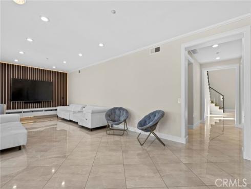 86  Lakeside   Drive, Buena Park, CA