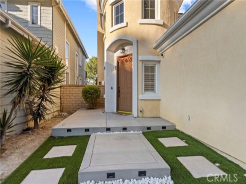 86  Lakeside   Drive, Buena Park, CA