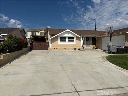 6681  Via Arroyo  , Buena Park, CA