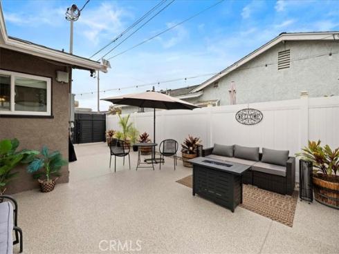 6932  San Joaquin  , Buena Park, CA