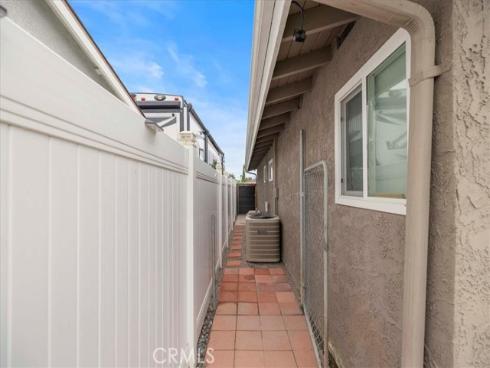 6932  San Joaquin  , Buena Park, CA