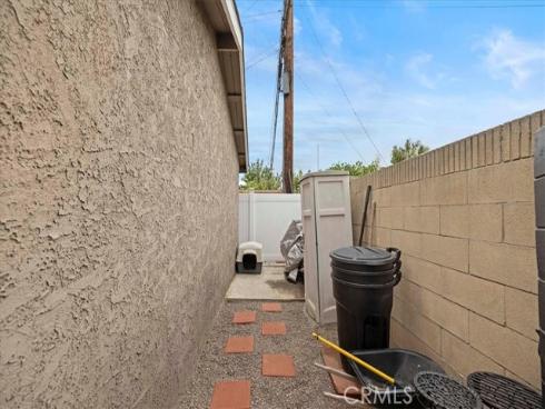 6932  San Joaquin  , Buena Park, CA