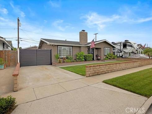 6932  San Joaquin  , Buena Park, CA