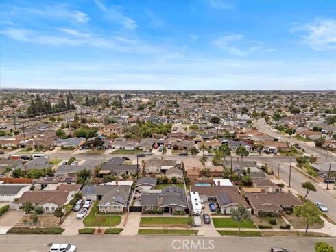 6932  San Joaquin  , Buena Park, CA