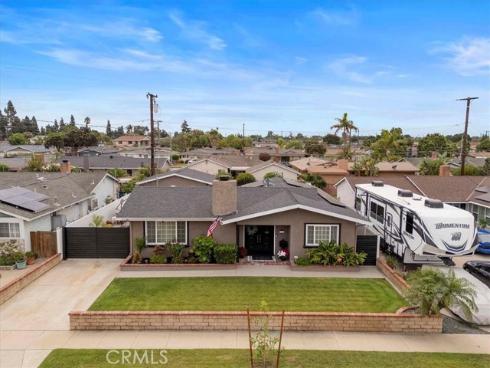 6932  San Joaquin  , Buena Park, CA