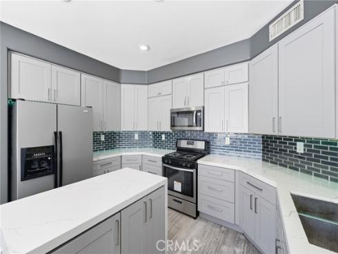 6528  University   Way, Buena Park, CA