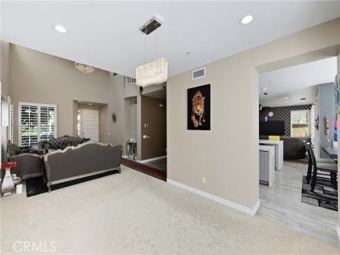 6528  University   Way, Buena Park, CA