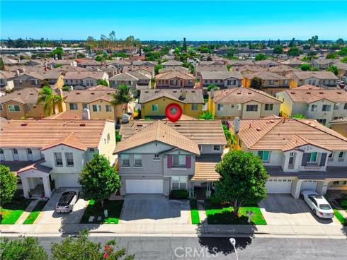 6528  University   Way, Buena Park, CA