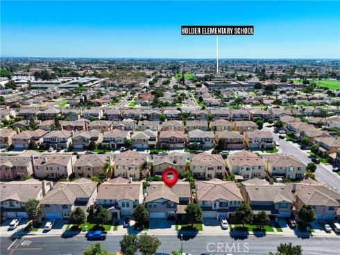 6528  University   Way, Buena Park, CA