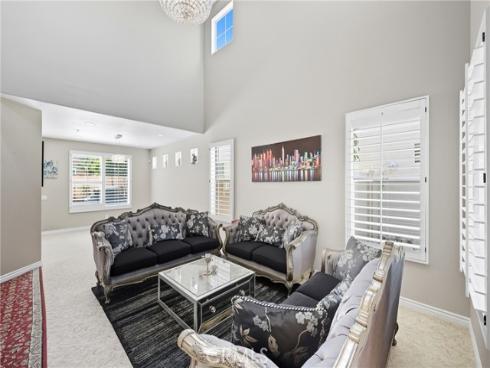 6528  University   Way, Buena Park, CA