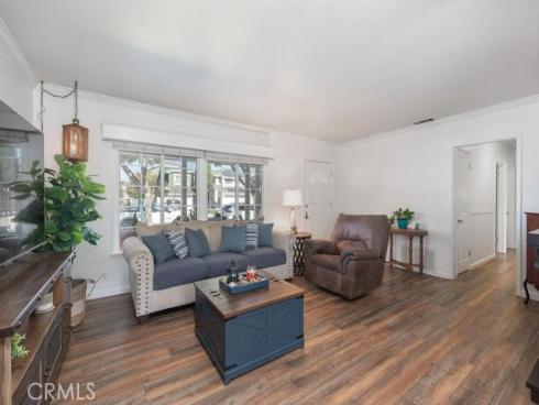 7512  Melrose  , Buena Park, CA