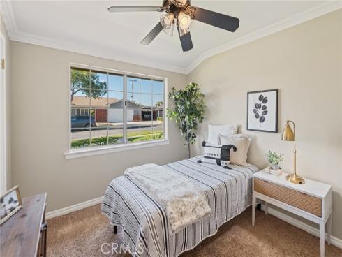 6613  San Haroldo  , Buena Park, CA