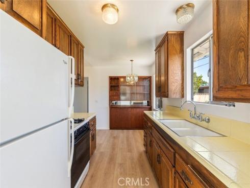 7500  El Chino   Circle, Buena Park, CA