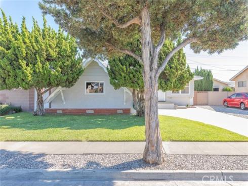 7500  El Chino   Circle, Buena Park, CA