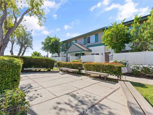 8244  Henderson   Green, Buena Park, CA