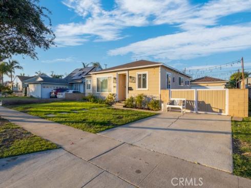 8133  Canterbury  , Buena Park, CA