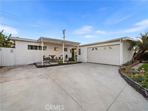 8098  Lime   Circle, Buena Park, CA