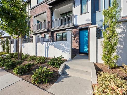 8887  Orangethorpe  , Buena Park, CA