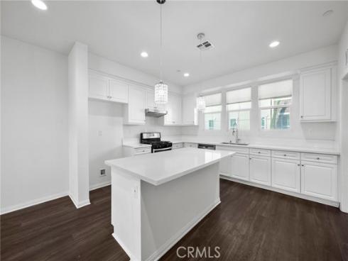 8887  Orangethorpe  , Buena Park, CA