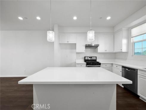 8887  Orangethorpe  , Buena Park, CA