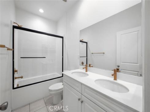 8887  Orangethorpe  , Buena Park, CA