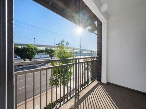 8887  Orangethorpe  , Buena Park, CA