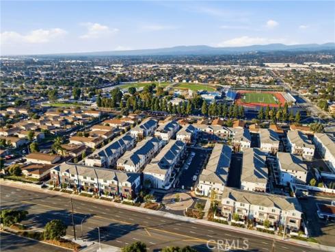 8887  Orangethorpe  , Buena Park, CA