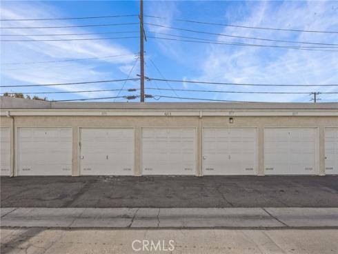 8213  Woodland  40 , Buena Park, CA