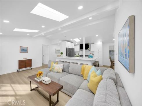 5884  Los Encinos  , Buena Park, CA