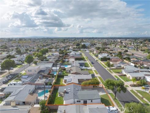 5884  Los Encinos  , Buena Park, CA