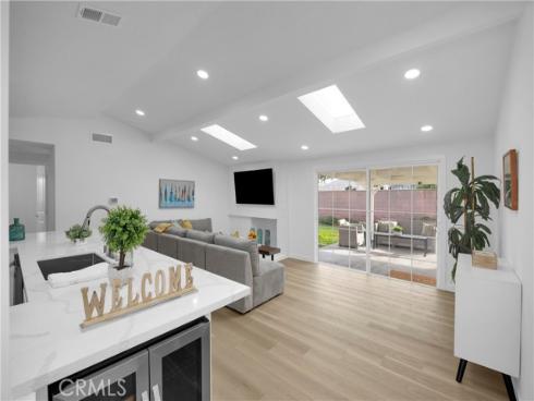 5884  Los Encinos  , Buena Park, CA