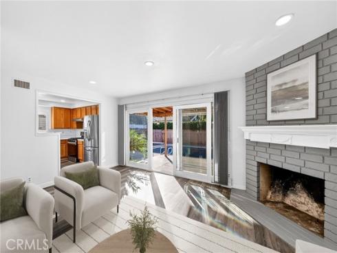 7581  Primrose  , Buena Park, CA