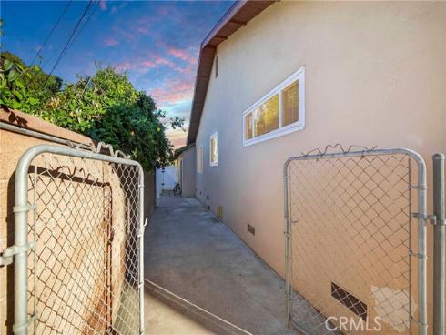 7581  Primrose  , Buena Park, CA