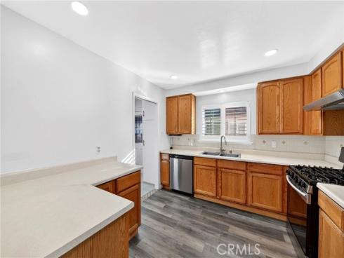 7581  Primrose  , Buena Park, CA