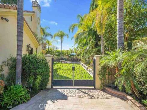 8542 Emerywood Drive, Buena Park, CA