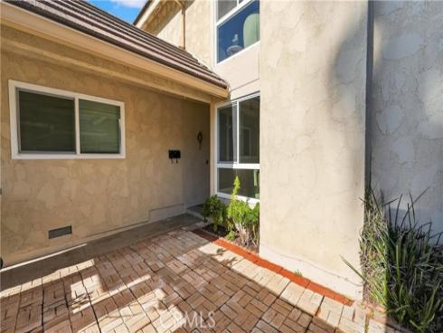 8237  Henshaw   Circle, Buena Park, CA
