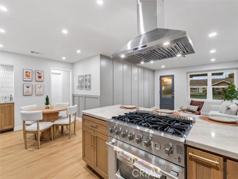 7560  El Escorial  , Buena Park, CA