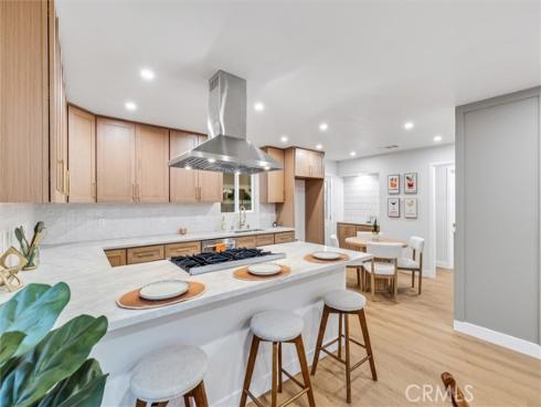 7560  El Escorial  , Buena Park, CA