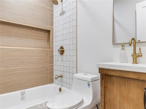 7560  El Escorial  , Buena Park, CA