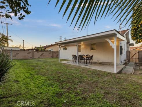7560  El Escorial  , Buena Park, CA