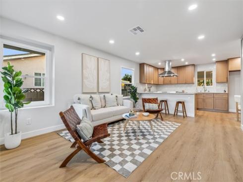 7560  El Escorial  , Buena Park, CA