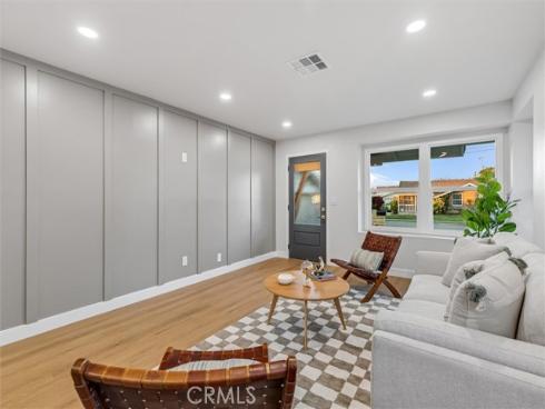 7560  El Escorial  , Buena Park, CA