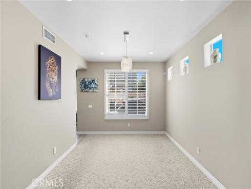 6528  University  , Buena Park, CA